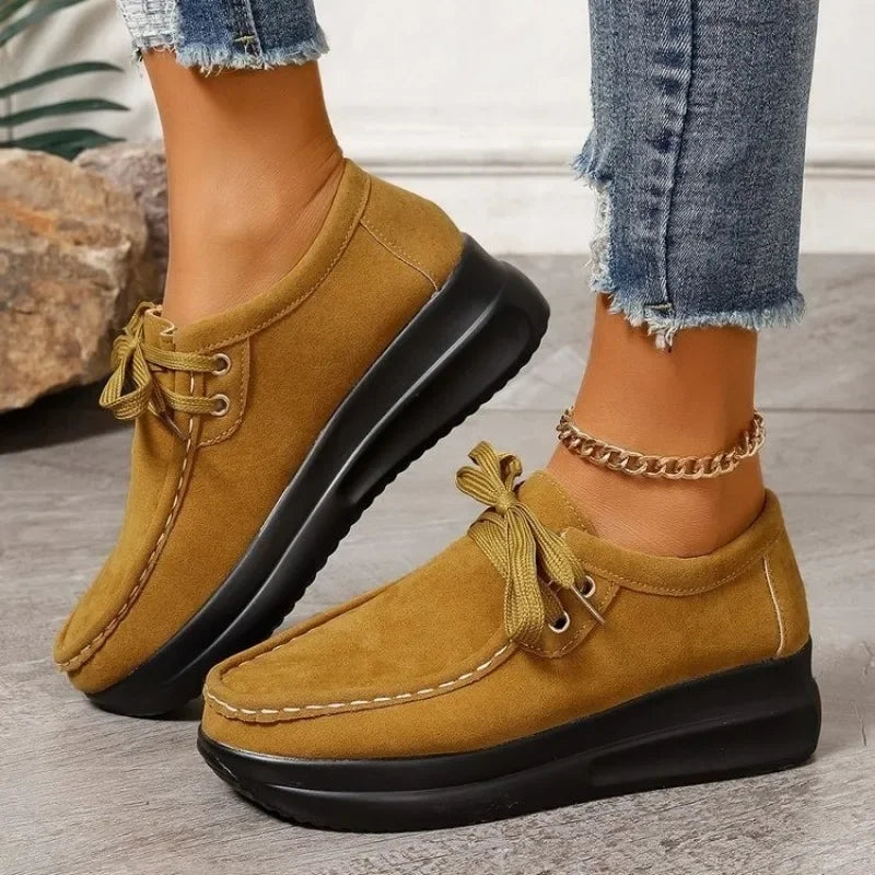 Catherine - Stylish Suede Sneakers