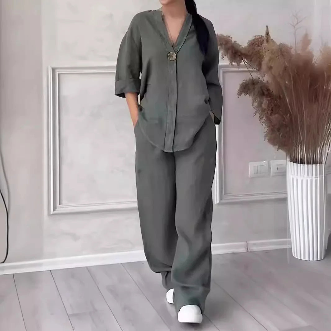 Vanessa - Flowing Linen Blouse