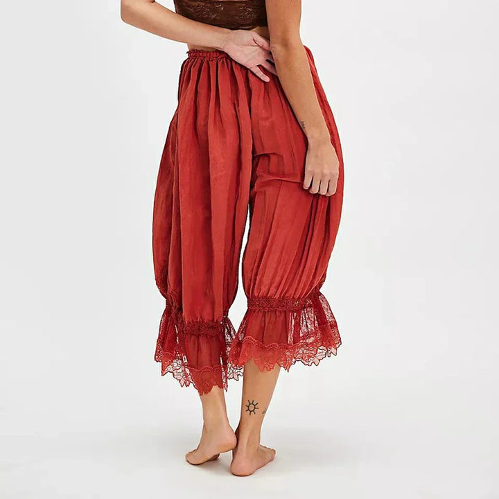 Matilda - Fluid Lace Pants