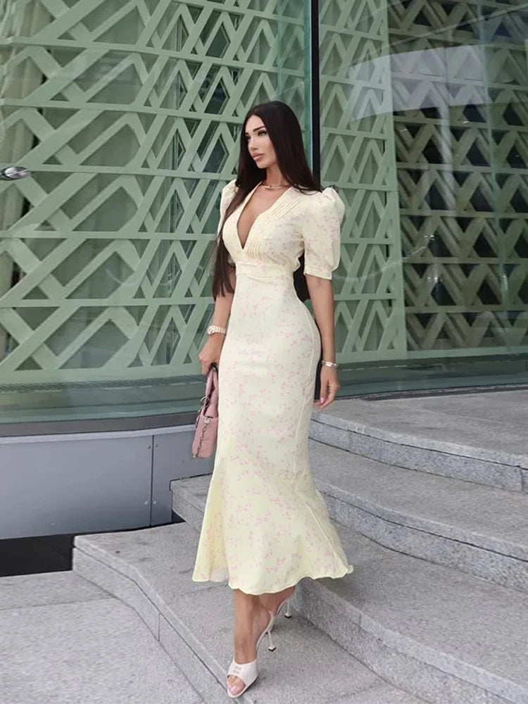 Wilda - Elegant Floral Dress