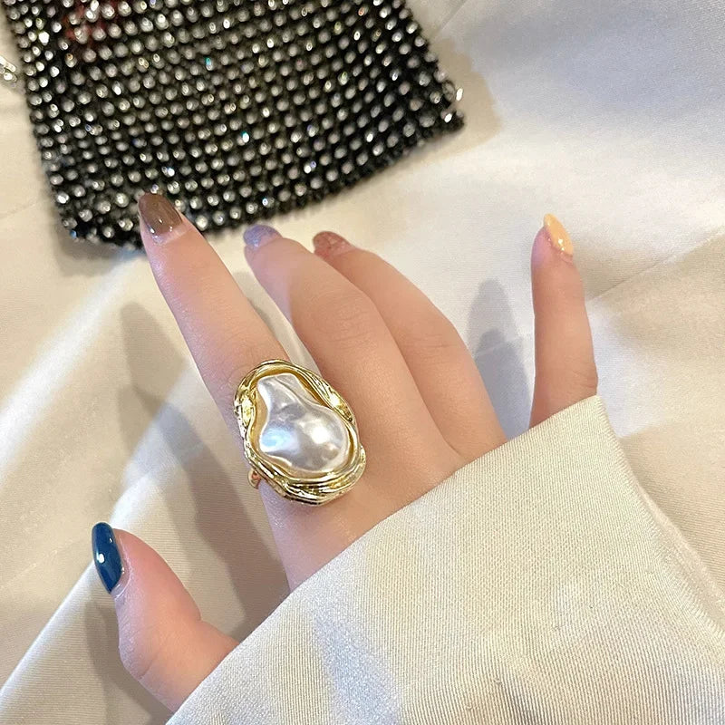 Kelsey - Bold Pearl Accessory
