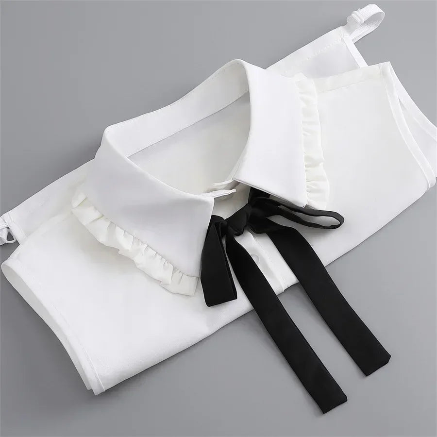 Daisy - Chic Ruffled Collar