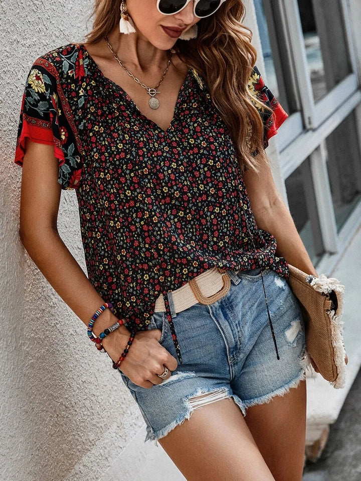 Holly - Lively Floral Blouse