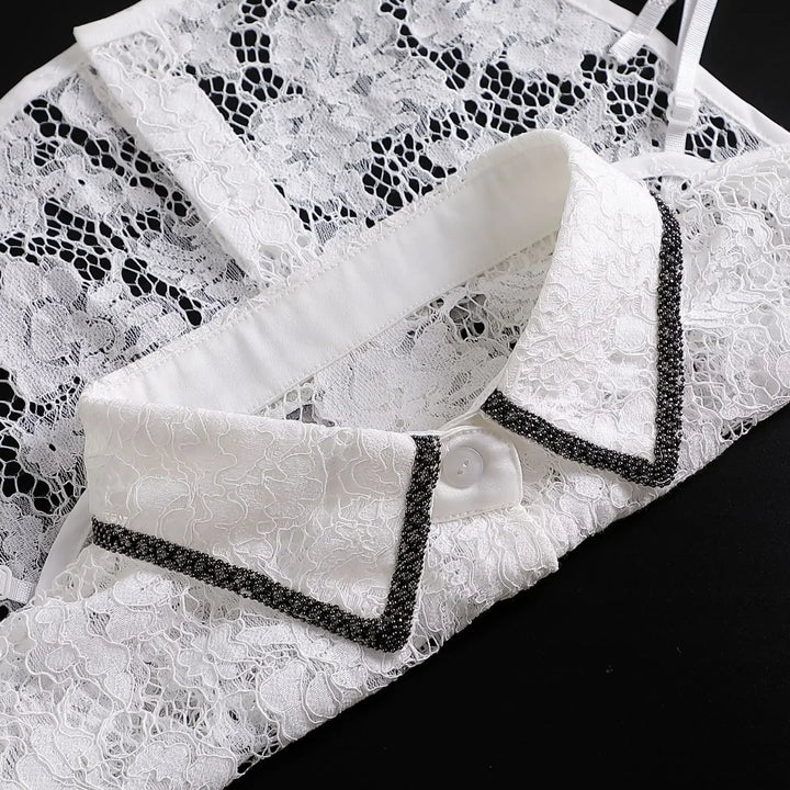 Daisy - Chic Ruffled Collar