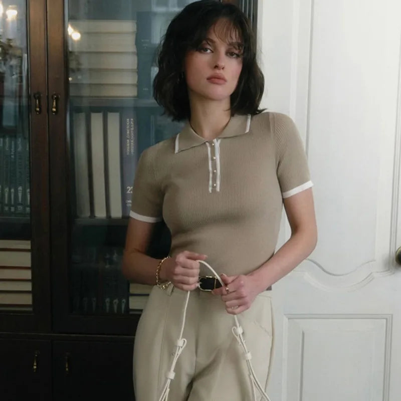 Yesenia - Chic Fitted Sweater