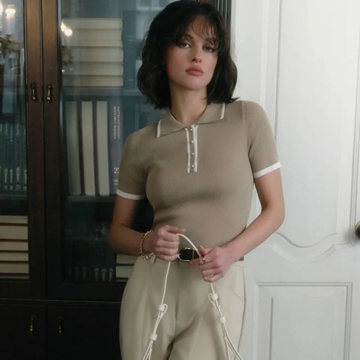 Yesenia - Chic Fitted Sweater