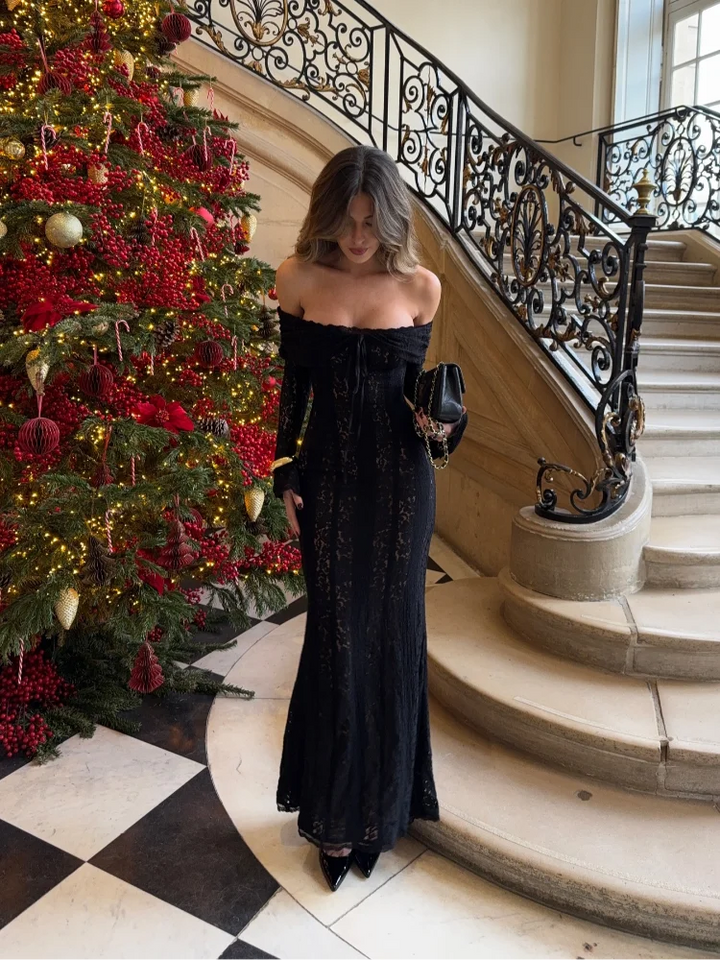 Hannah - Elegant Lace Maxi Dress