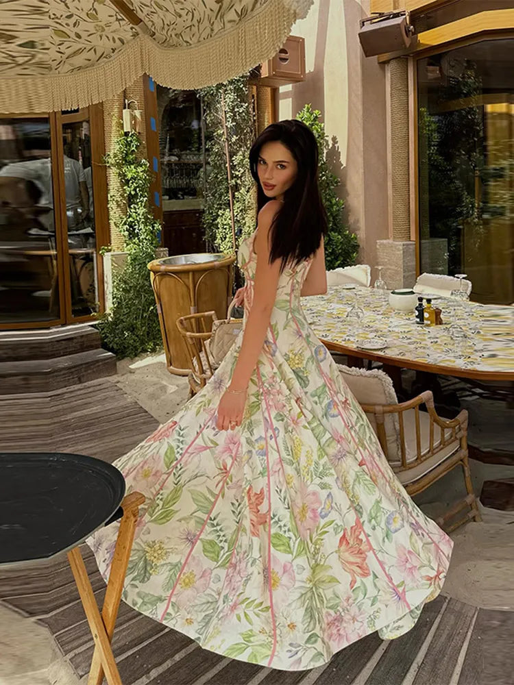 Julia - Elegant Floral Dress