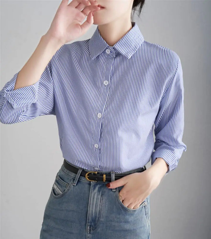 Faye - Chic Cotton Blouse