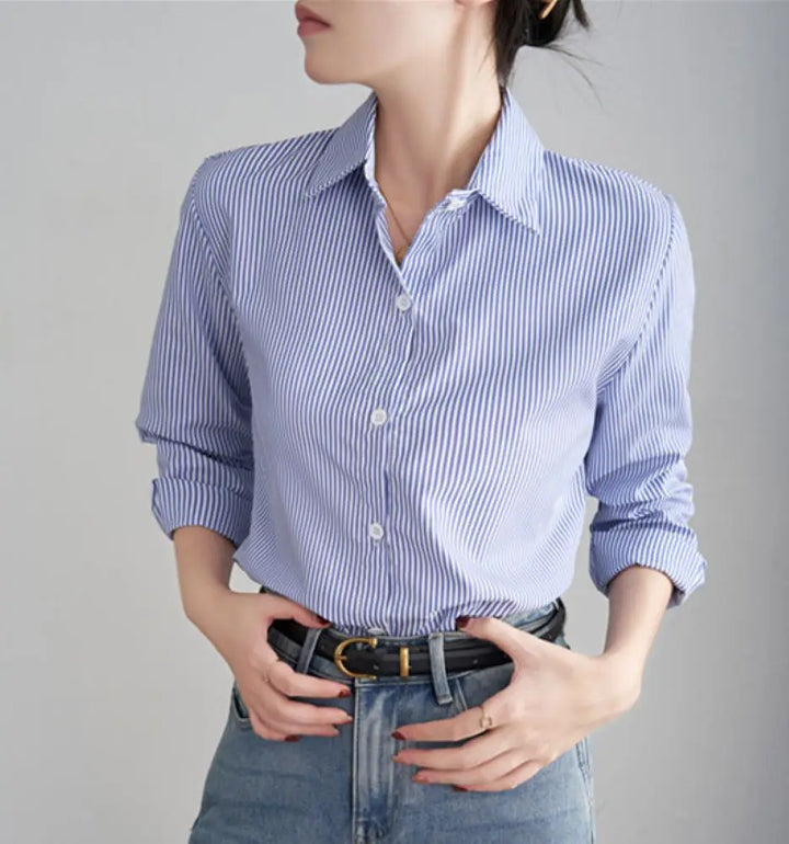 Faye - Chic Cotton Blouse