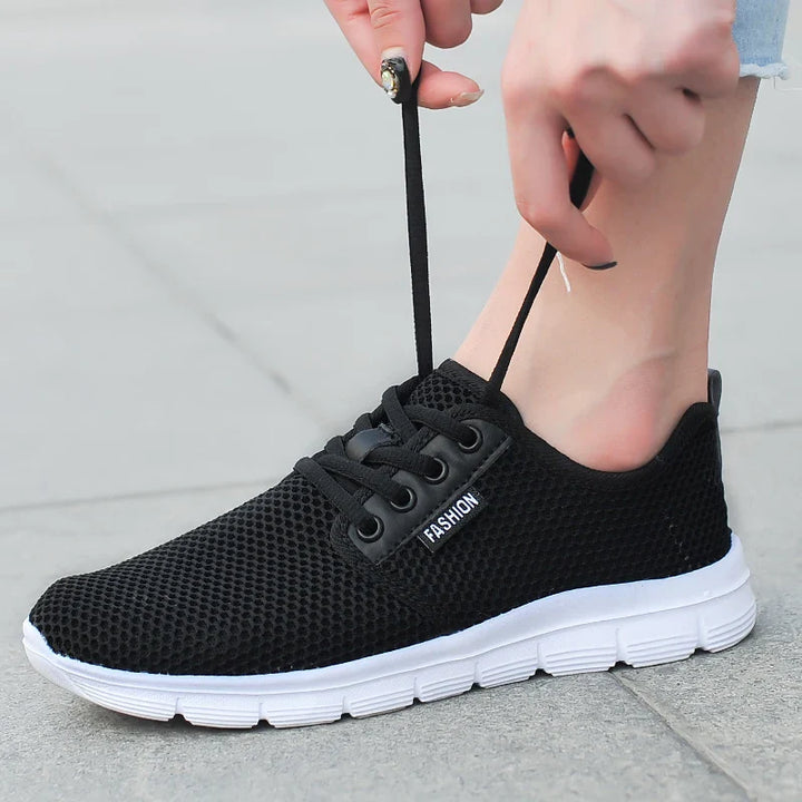 Clover - Breathable Sneaker