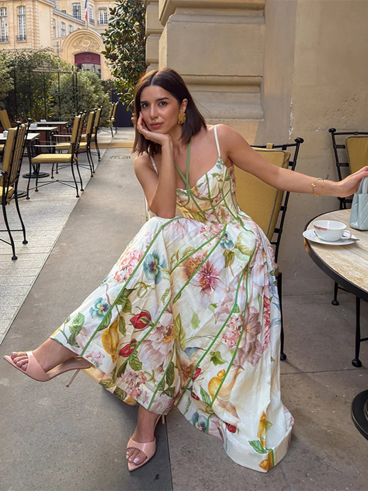 Julia - Elegant Floral Dress