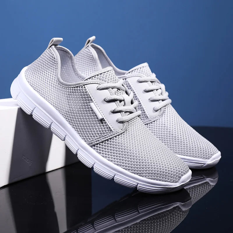 Clover - Breathable Sneaker