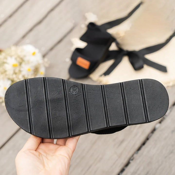 Larissa - Comfortable Sporty Sandal