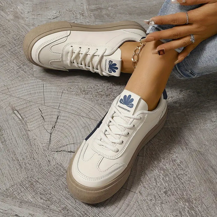 London - Cozy Retro Sneakers