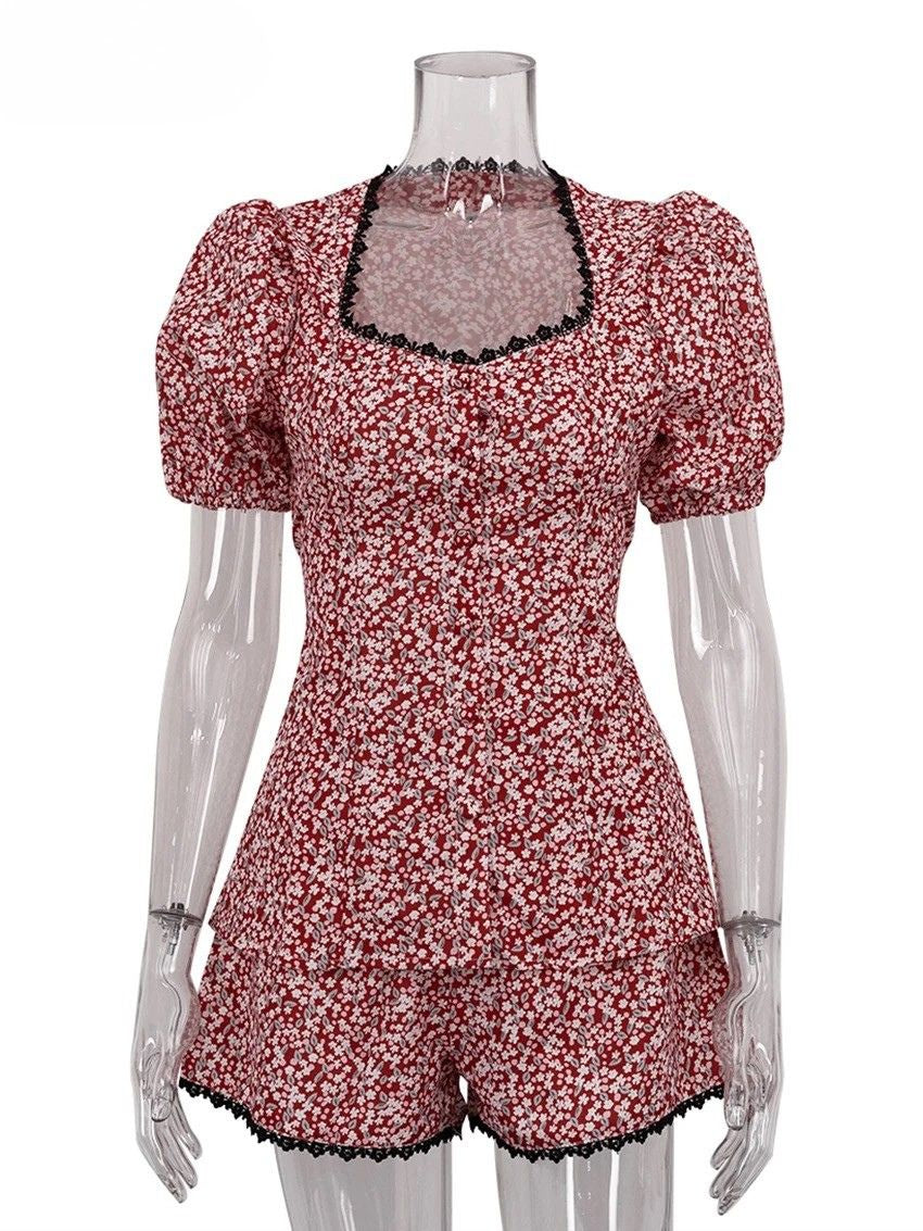 Quintina - Chic Floral Romper