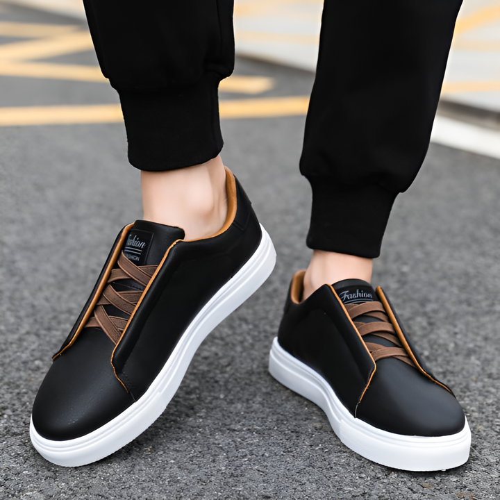 Henley - Sleek Leather Sneakers