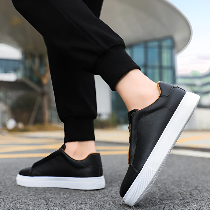 Henley - Sleek Leather Sneakers