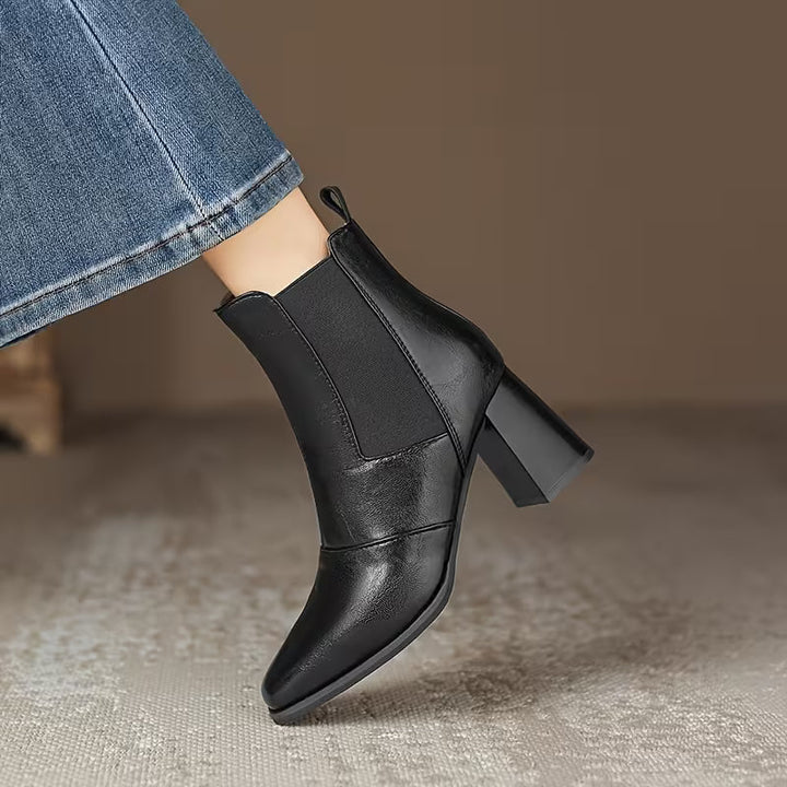 Oona - Sleek Ankle Boot