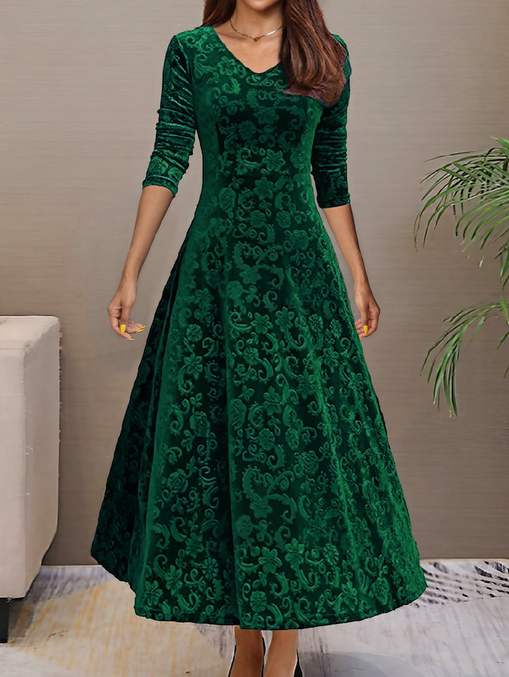 Henrietta - Luxurious Velvet Dress