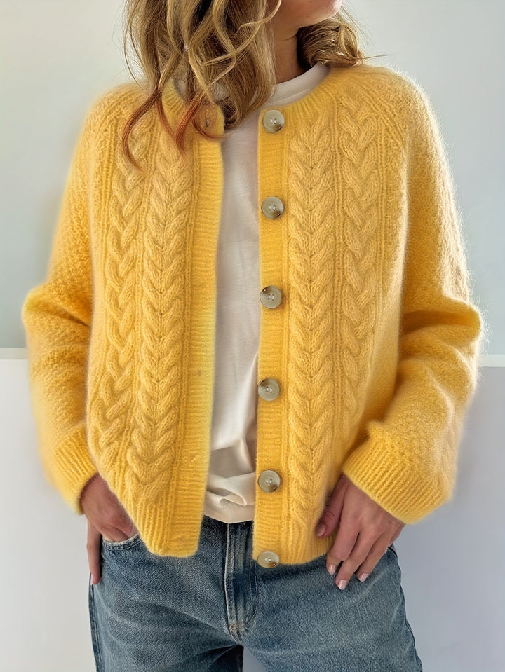 Zaria - Cozy Knit Cardigan
