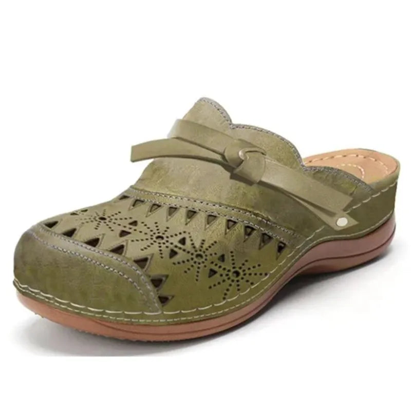 Ruby - Soft Stylish Clogs