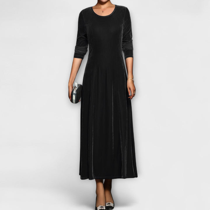 Kamila - Luxurious Velvet Maxi Dress