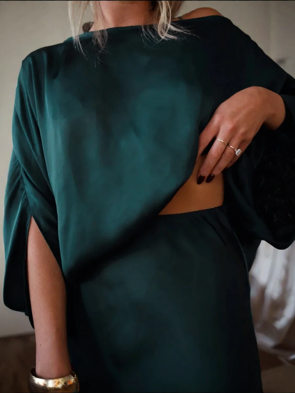 Yulia - Fluid Silk Set