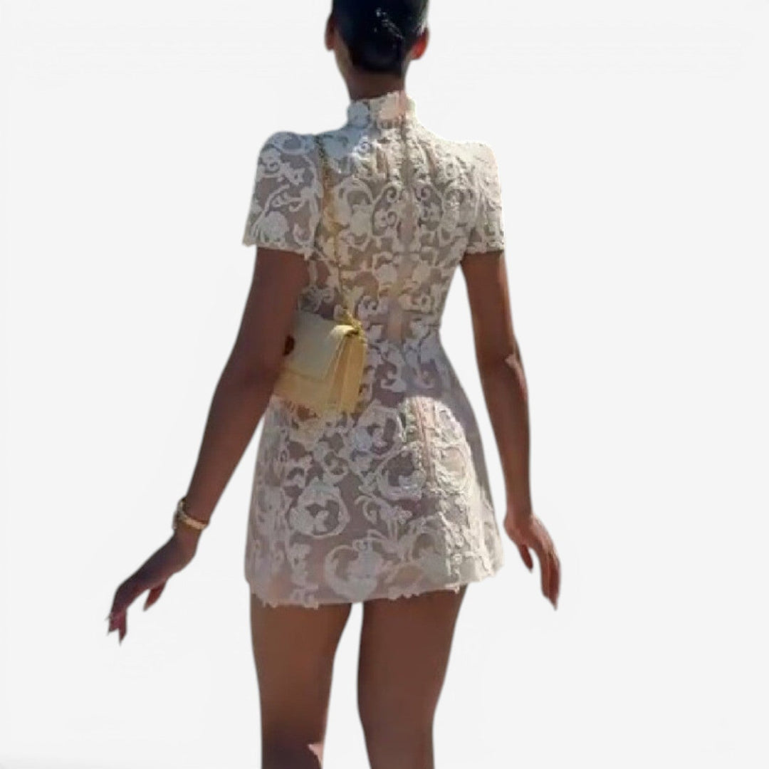London - Delicate Lace Dress