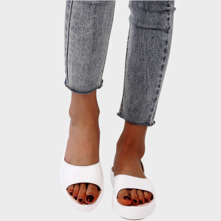 Paisley - Smooth Chic Sandals
