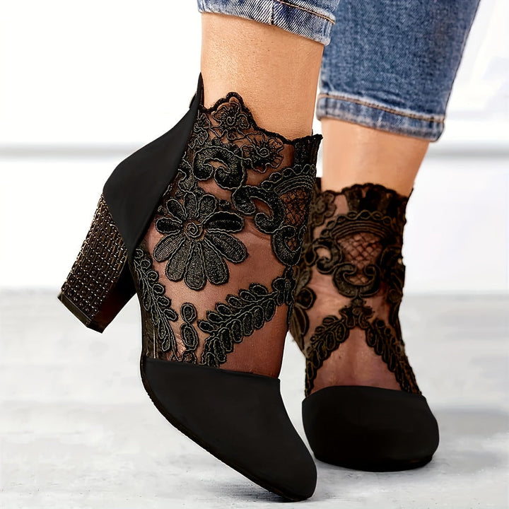 Barbara - Elegant Lace Sandals