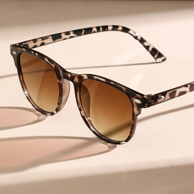Michelle - Elegant Gradient Sunglasses