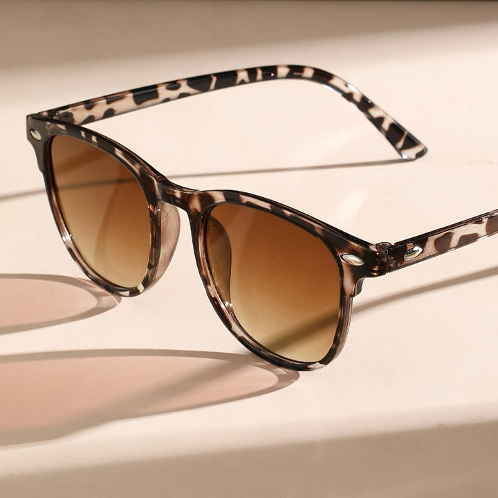 Michelle - Elegant Gradient Sunglasses