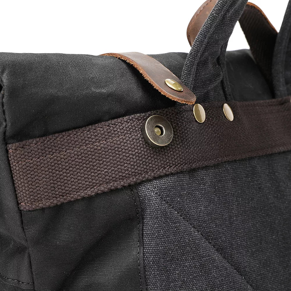 Hollander - Sturdy Vintage Backpack