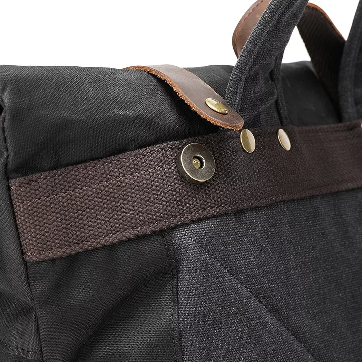 Hollander - Sturdy Vintage Backpack