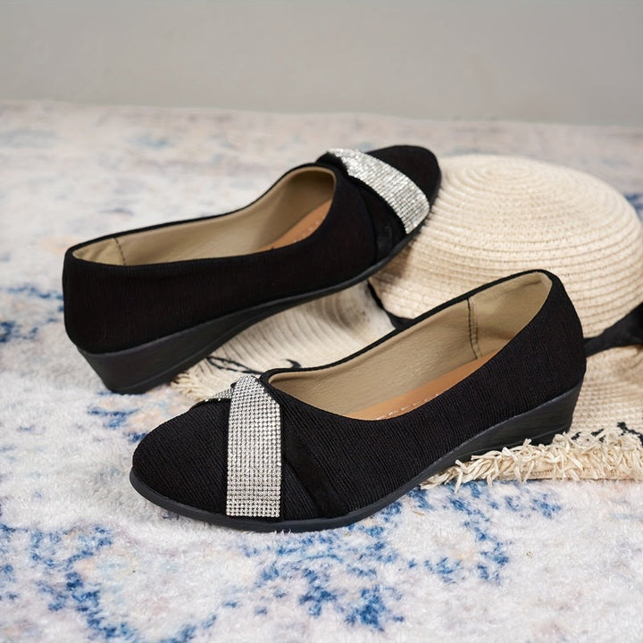 Pearl - Chic Wedge Flats