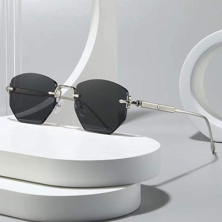 Yuri - Elegant Rimless Sunglasses